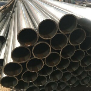 對(duì)無縫鋼管進(jìn)行水壓試驗(yàn)對(duì)表面質(zhì)量的要求